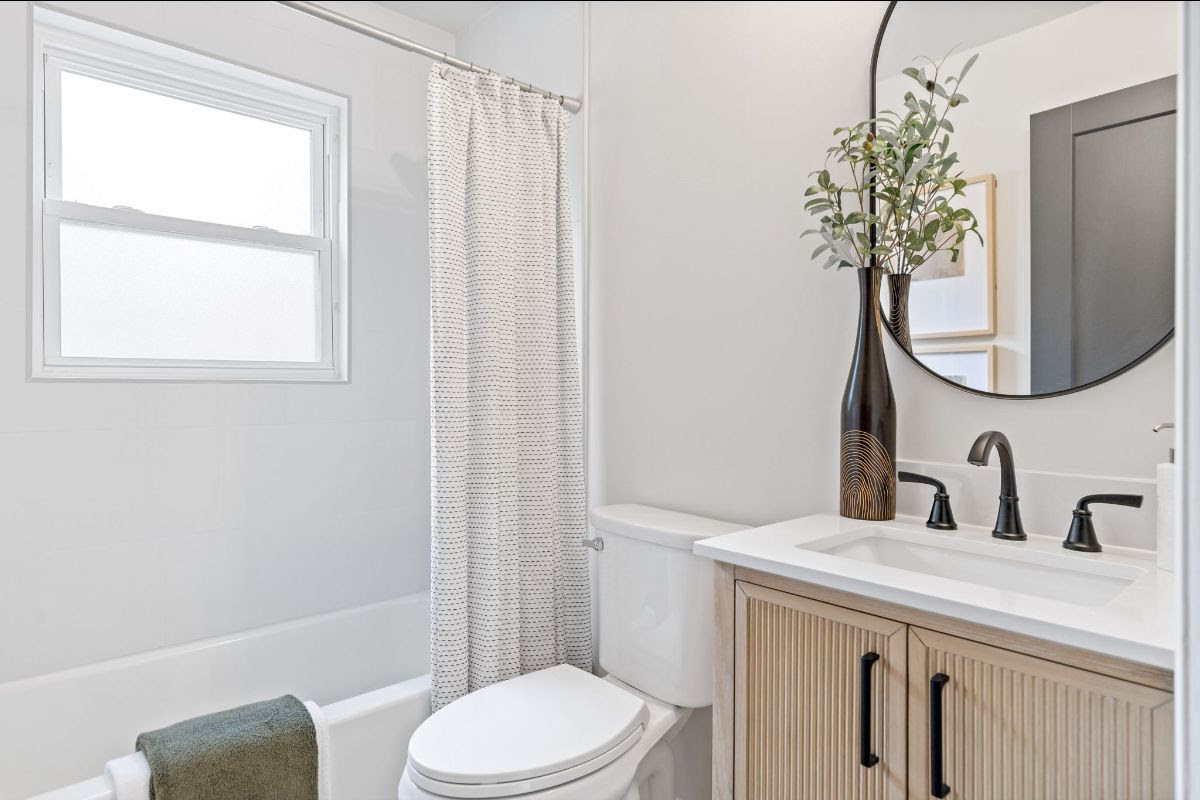 1349 Rushmore Drive — Photo 4